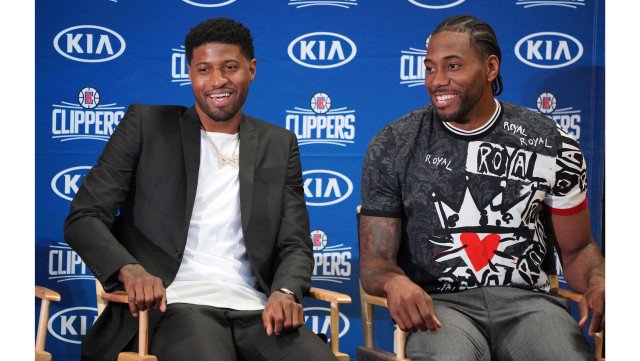 集锦：拉齐奥2-0卡利亚里（拉齐奥2比0力克卡利亚里：比赛集锦）