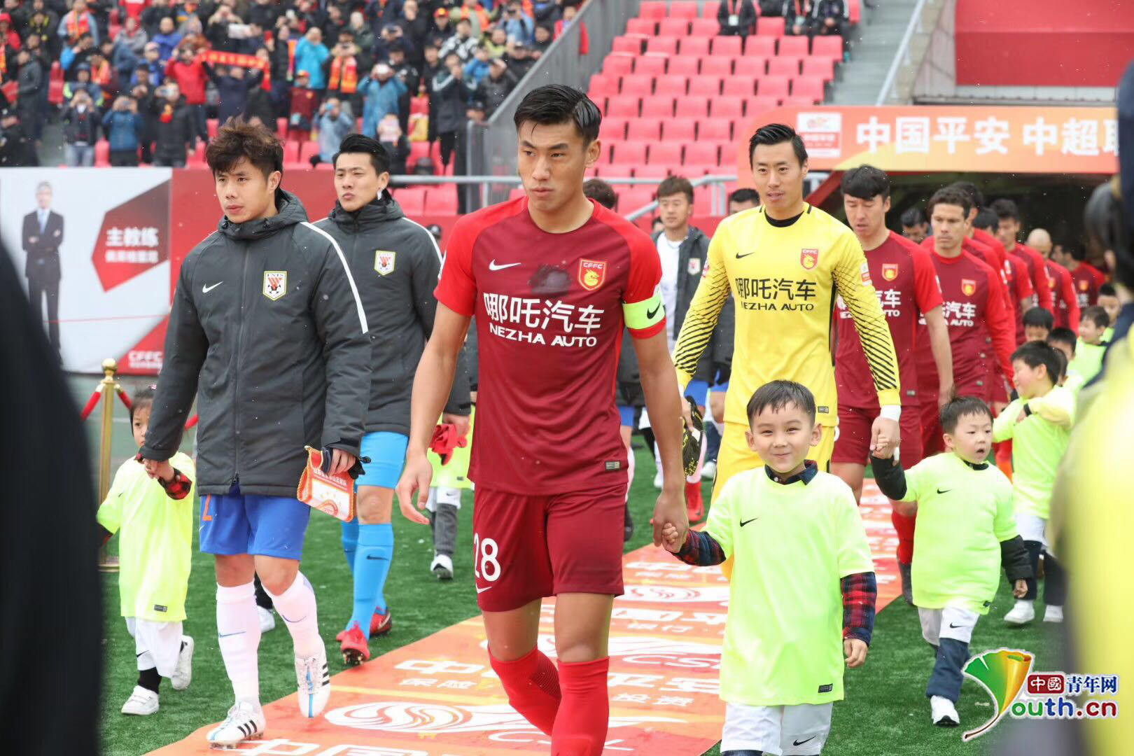 英超赛程提醒：曼城对阵利物浦,（英超焦点战预告：曼城迎战利物浦）