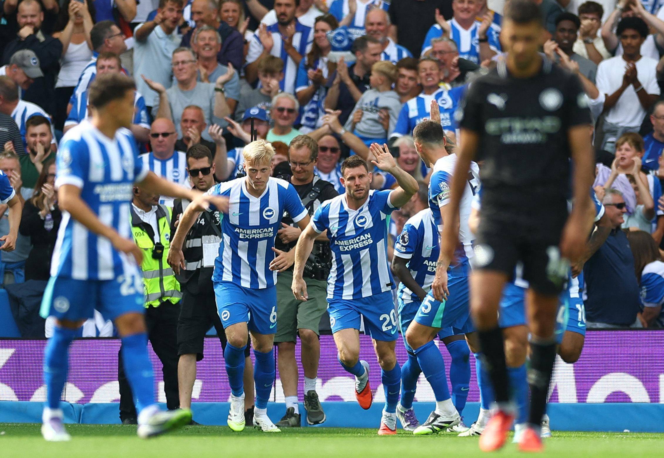 土媒：加拉塔萨雷欲4000万欧引进卢克曼，奥斯梅恩当说客（土媒称加拉塔萨雷拟以4000万欧求购卢克曼，奥斯梅恩出面游说）