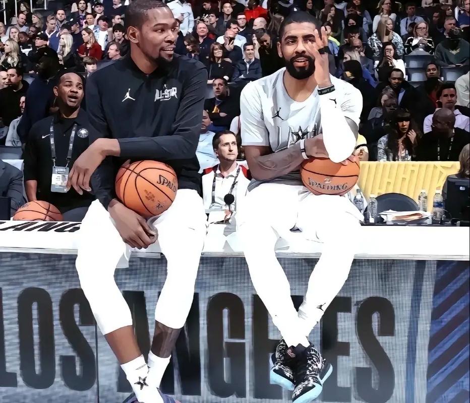 国际米兰vs拉齐奥：劳塔罗-马丁内斯、恰尔汗奥卢首发，罗马尼奥利、贡多齐出战（国米迎战拉齐奥：劳塔罗-马丁内斯、恰尔汗奥卢先发，罗马尼奥利与贡多齐出场）