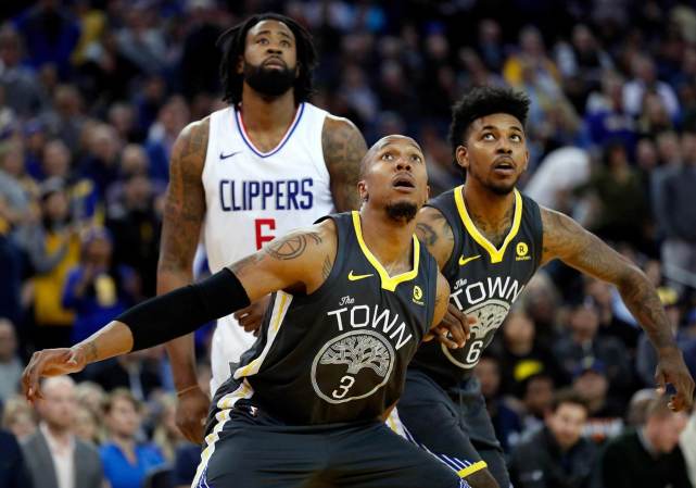 剑南春｜巴萨5-3贝蒂斯迎西甲6连胜，费兰戴帽，亚马尔点射（剑南春｜巴萨5-3击败贝蒂斯豪取西甲六连胜，费兰帽子戏法，亚马尔点射命中）