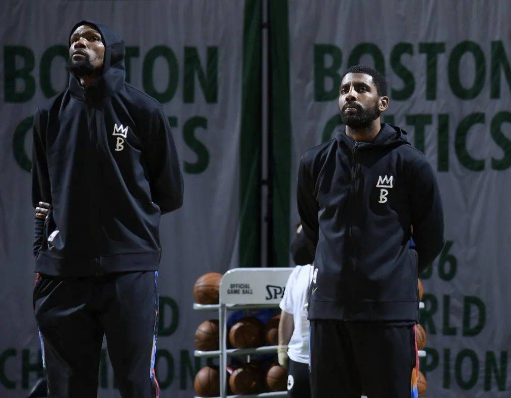 塔帅：热苏斯和哲凯能带来不同价值，马杜埃凯和萨卡特点互补（塔帅：热苏斯与哲凯各具价值，马杜埃凯与萨卡互为补充）