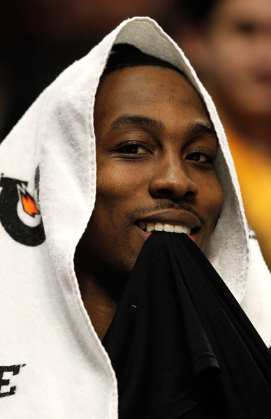 罗体：卢卡库想尽快复出，他希望在月底对罗马时回归赛场（罗体：卢卡库加紧恢复，力争月末对阵罗马时复出）